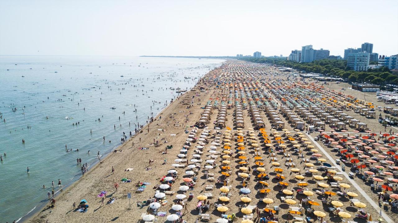 Appartamenti Las Palmas Lignano Sabbiadoro Exteriér fotografie